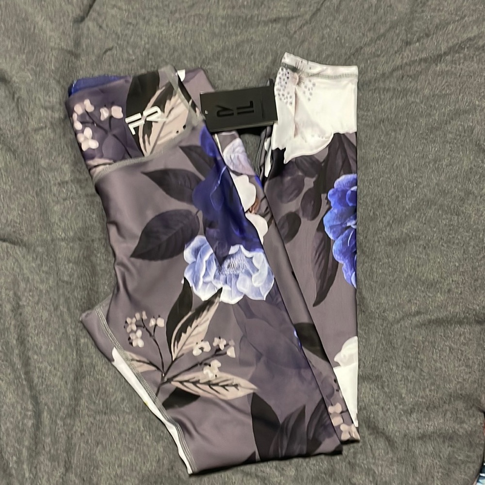 Fiber compression leggings